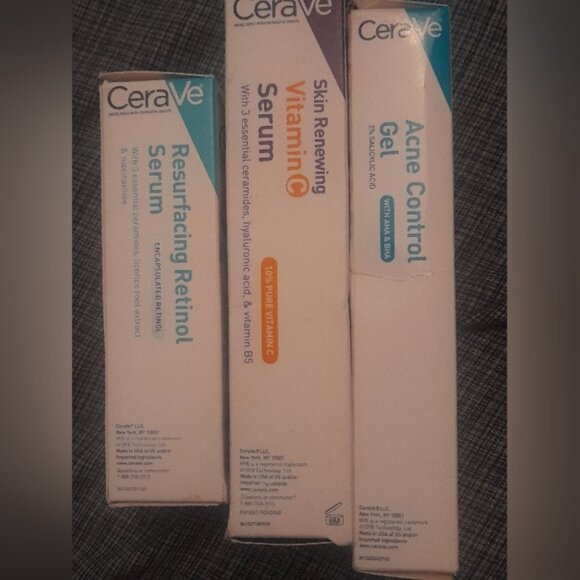 CeraVe Trio Skincare Bundle Set - Picture 7 of 9